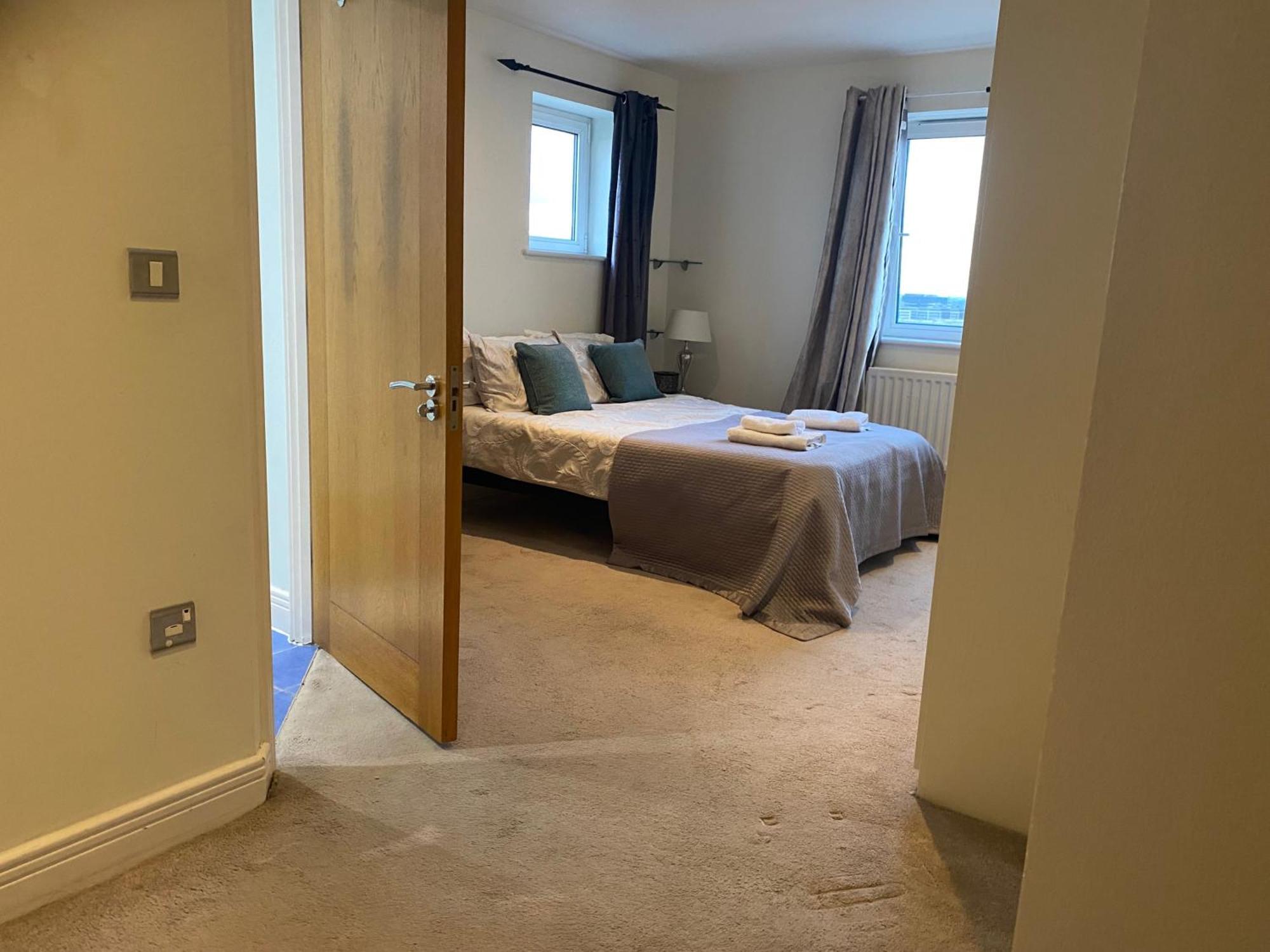 Riverside Apartment-2 Bed-freep-balcony Apartament *